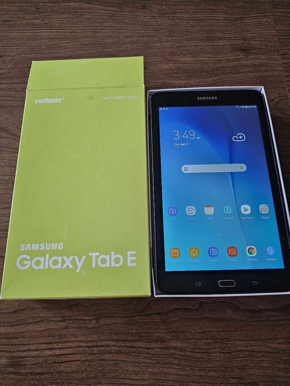 Samsung Galaxy Tab E Tablet - 8" 16GB - Black